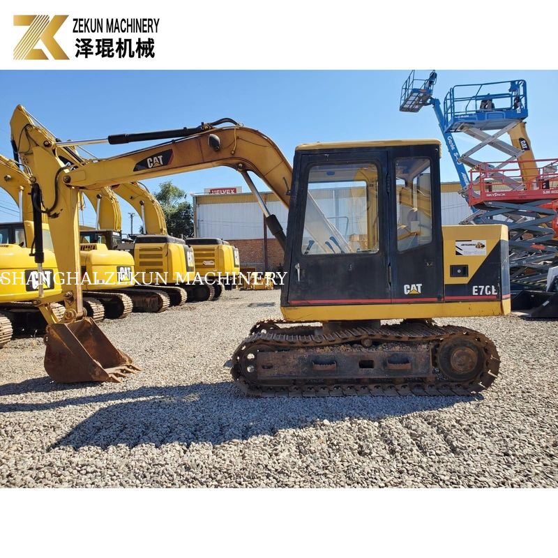 Jepang Digunakan CAT E70B Excavator Hydraulic Pump Final Drive di Shanghai di Kompetisi