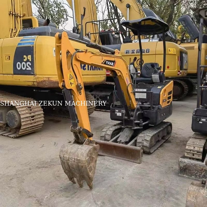 10.3KW Sany SY16C 1.6Ton Mini Excavator Dengan Ban Karet Dan Pompa Hidraulik Asli