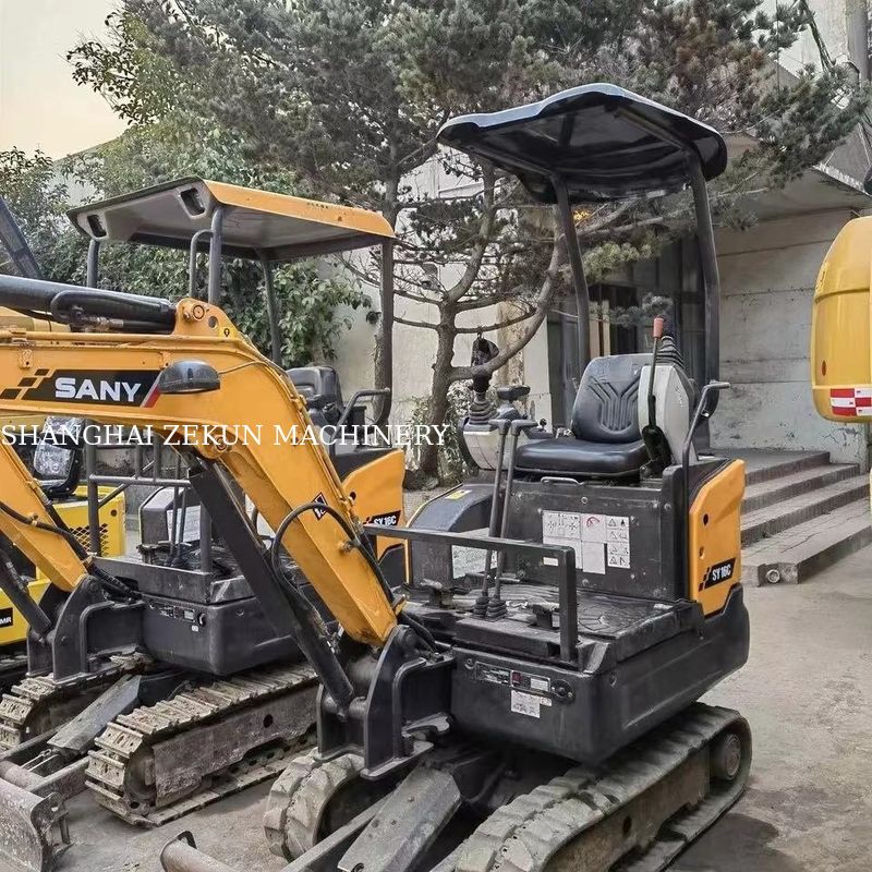 10.3KW Sany SY16C 1.6Ton Mini Excavator Dengan Ban Karet Dan Pompa Hidraulik Asli