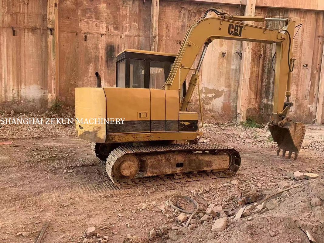 Digunakan CAT E70B Excavator di Jepang dengan ukuran Mini Excavator dan Original Jepang Engine