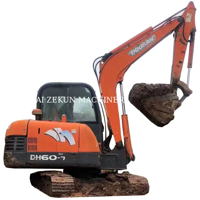 2010 EX60 bekas Mini Excavator 38.1kw Dengan katup hidraulik asli