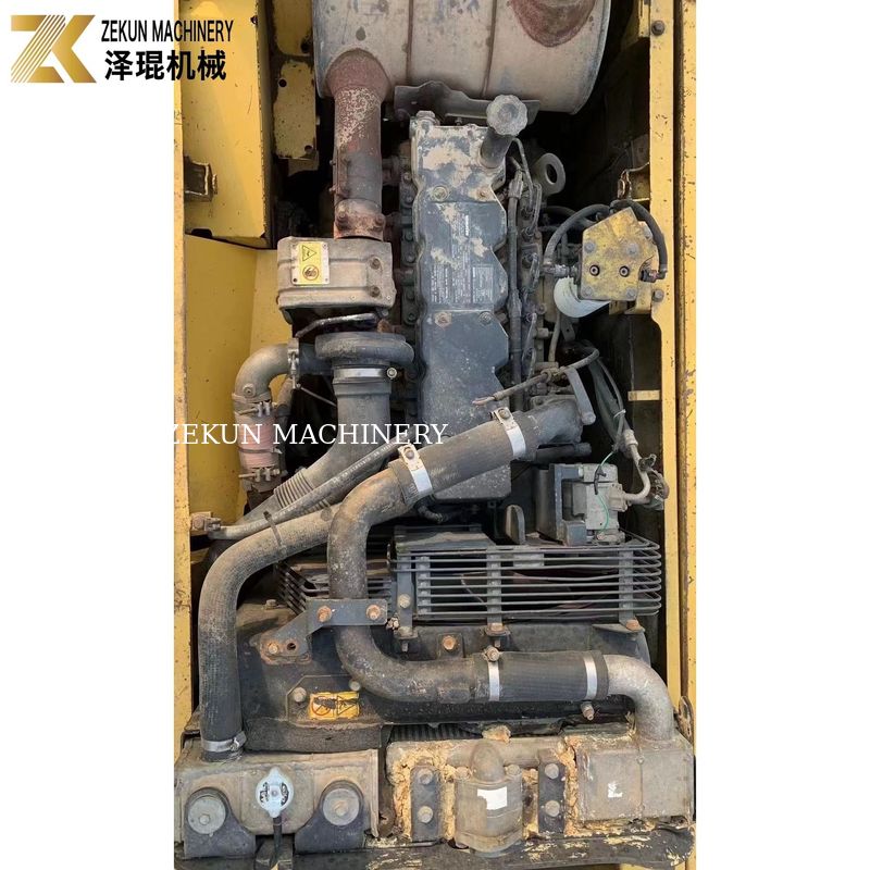Digunakan Komatsu 200 Excavator Di tangan kedua PC200-6 Digger Berat Operasi 20,15 ton