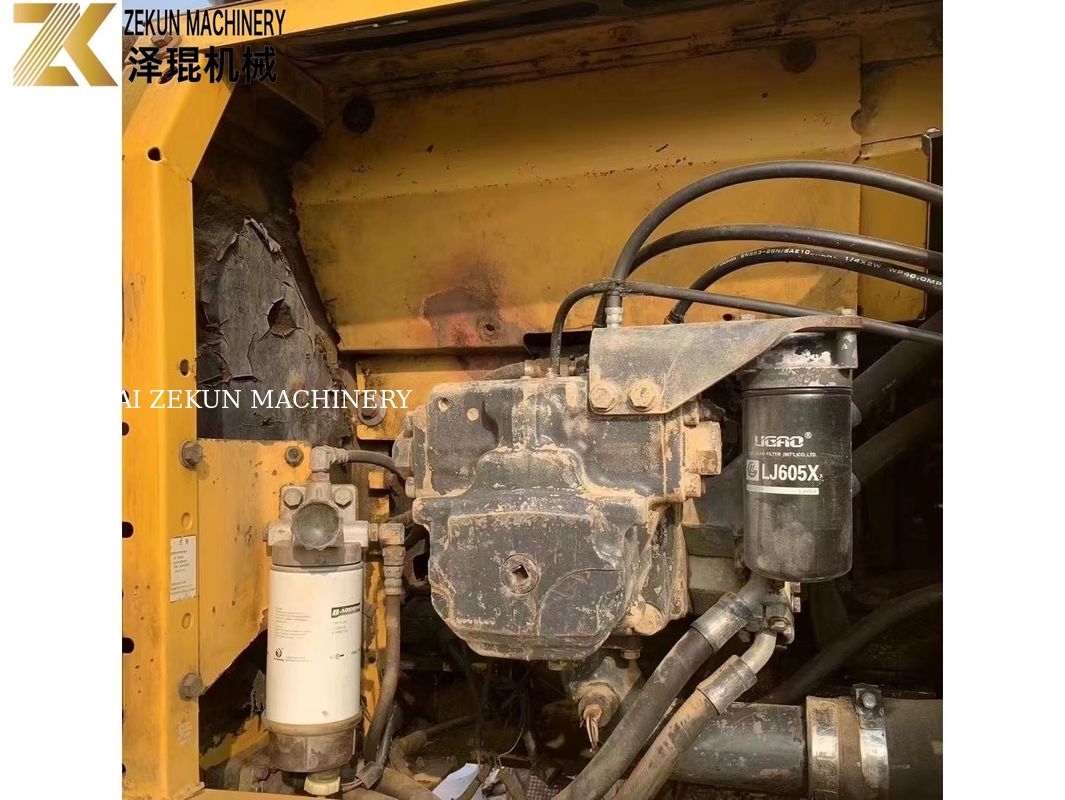 Digunakan Komatsu 200 Excavator Di tangan kedua PC200-6 Digger Berat Operasi 20,15 ton