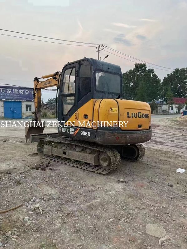 9017F ZTS 1,8 Ton Mini Crawler Excavator Oleh Liu Gong 46.3kW Mesin Berat 7500Kg