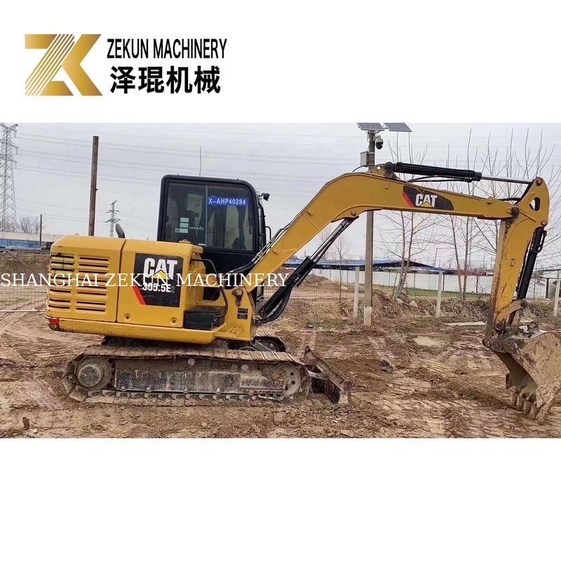 Digunakan CAT 305.5E2 Mini Excavator Ditelusuri 305.5 5380 KG Mesin Berat 32KW Daya