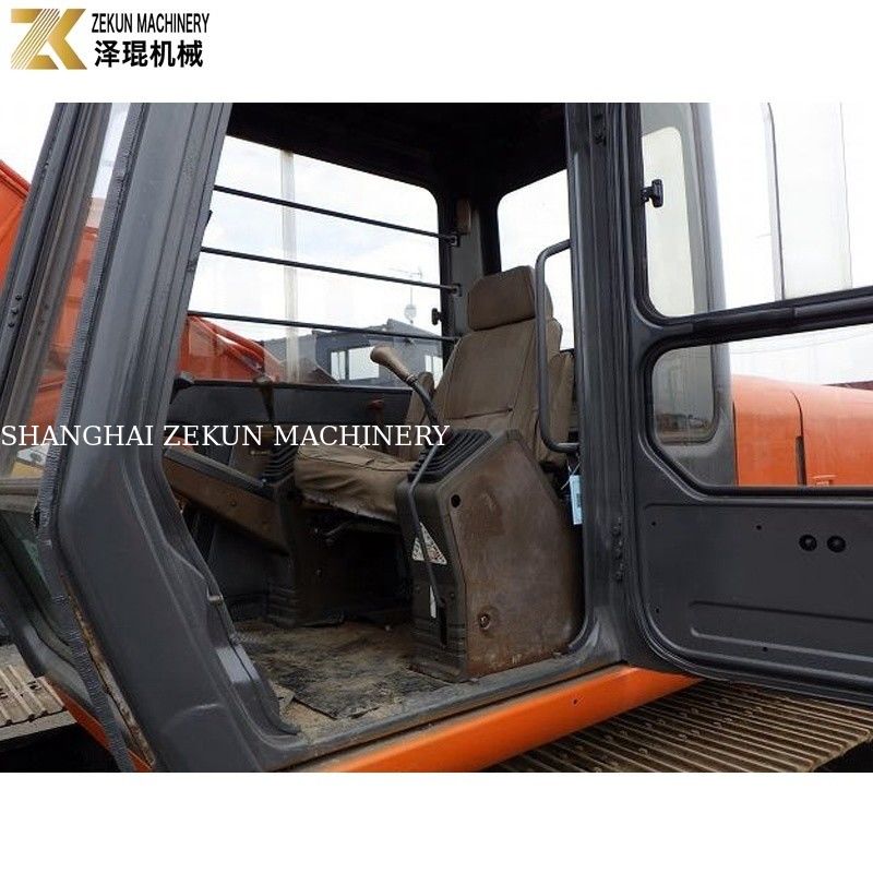 Hitachi EX120-1 Excavator untuk Crawler Running dalam Pembangunan Jalan Dibuat di Jepang