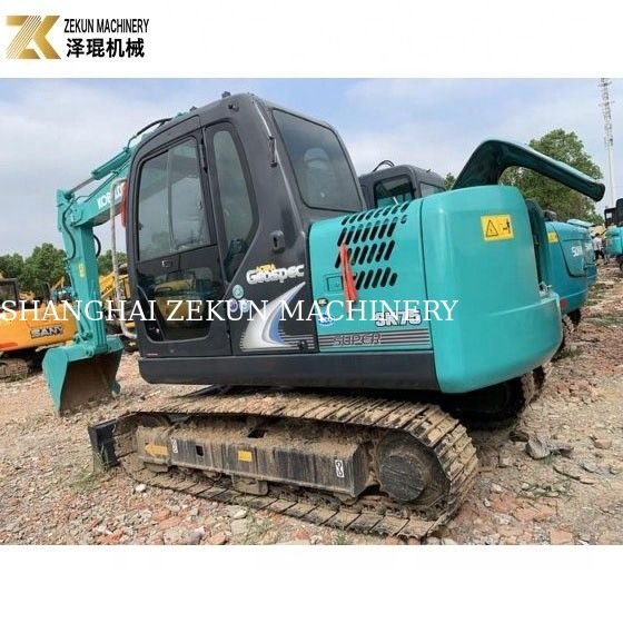 Mini Kobelco SK75 SR UR Excavator dengan cat asli dan berat 6850 KG