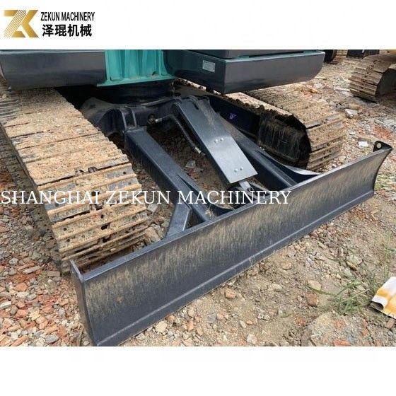 Mini Kobelco SK75 SR UR Excavator dengan cat asli dan berat 6850 KG