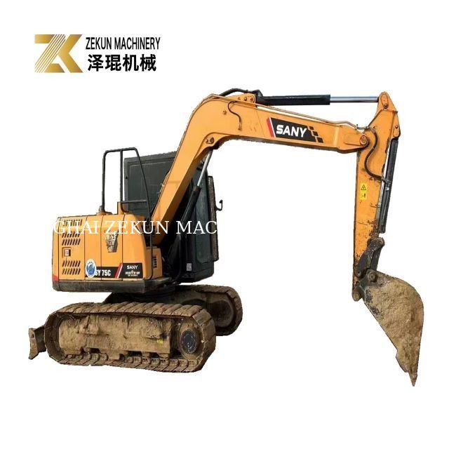 7.5ton SANY 75C Excavator Digunakan Dengan Silinder Hidraulik Lainnya Dan Pada Tahun 2015