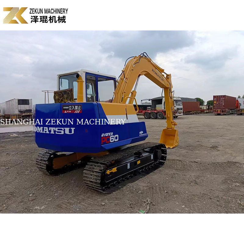 Jepang Komatsu PC60-6 Excavator dengan berat operasi rendah 6 ton dan kondisi yang baik