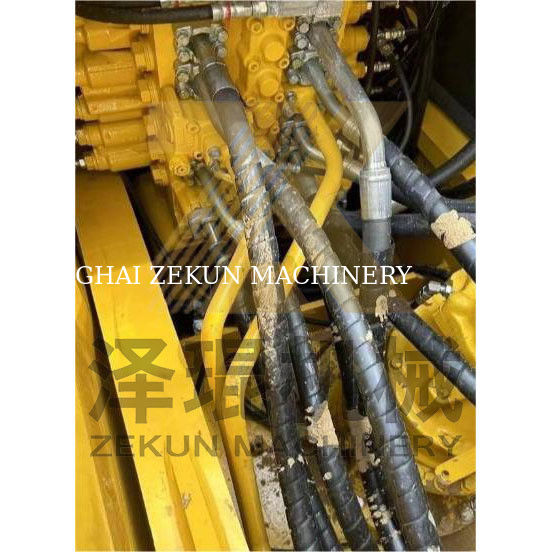 Komatsu PC240-7 Excavator dengan Jam Kerja Rendah 0-2000 dan Silinder Hidraulik Lainnya