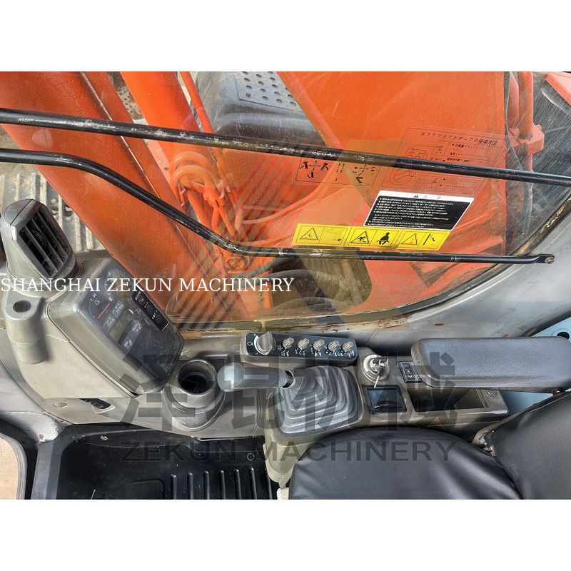 110 KW Second-Hand Excavator ZX200 Digunakan Excavator Berat untuk Kebutuhan Konstruksi Anda
