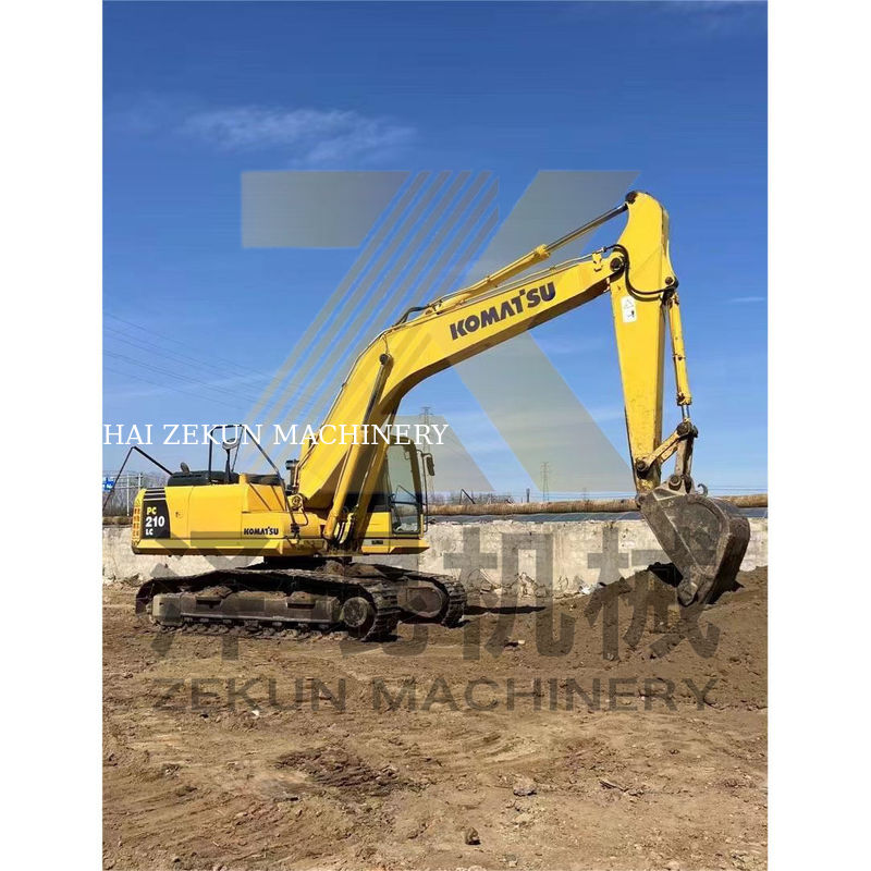 Komatsu PC210-8 PC210-8M0 21 Ton Excavator di Shanghai dengan 4001-6000 Jam Kerja