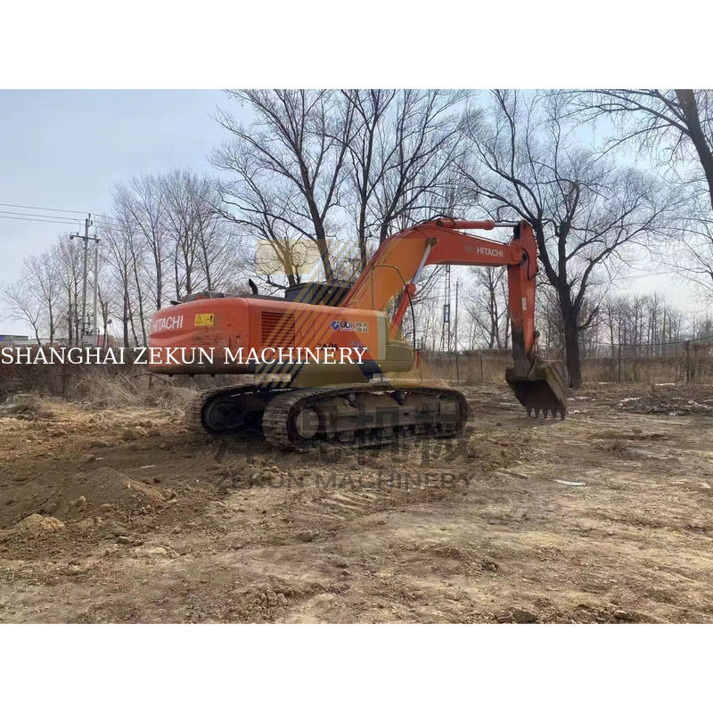 Digunakan Hitachi ZX350-3G Excavator dengan kapasitas ember 1,5 m3 dalam kondisi yang sangat baik