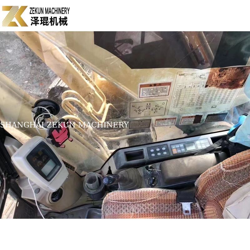 Pengalaman Penggalian Superior dengan CAT 320 Excavator dan CAT Hydraulic Pump