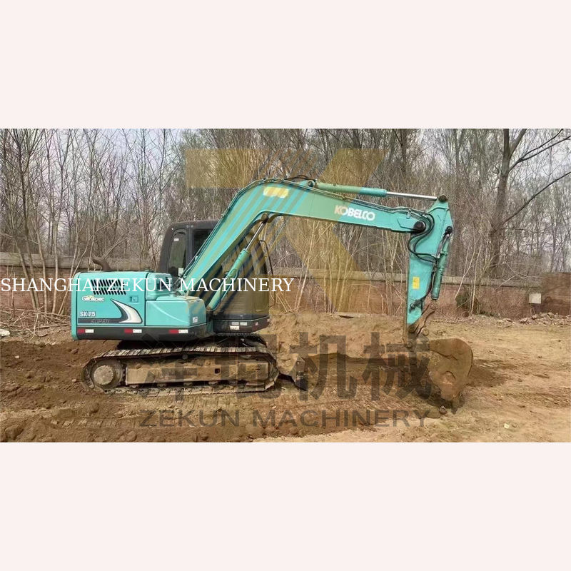 4001-6000 Jam Kerja Digunakan Kobelco SK75-8 SR Excavator untuk di Lelang Shanghai