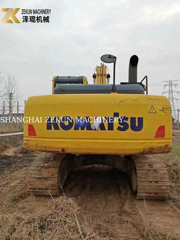 Digunakan Komatsu PC200-8MO Crawler Excavator 2001-4000 Jam Medium Size