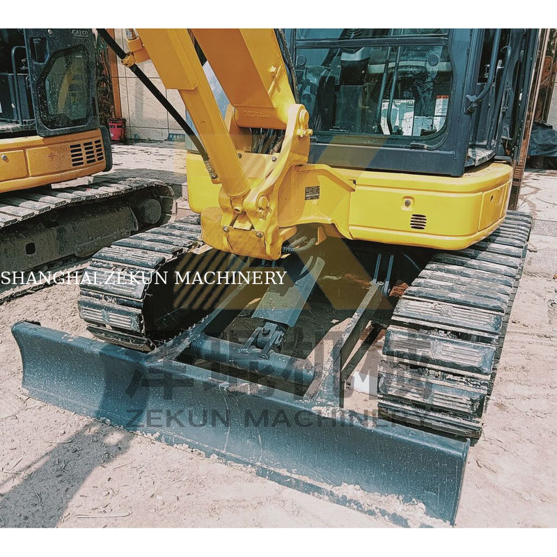 Ukuran Kecil Digunakan Komatsu PC 40 Excavator PC40MR-1 PC40MR-2 dengan Jam Kerja 2001-4000