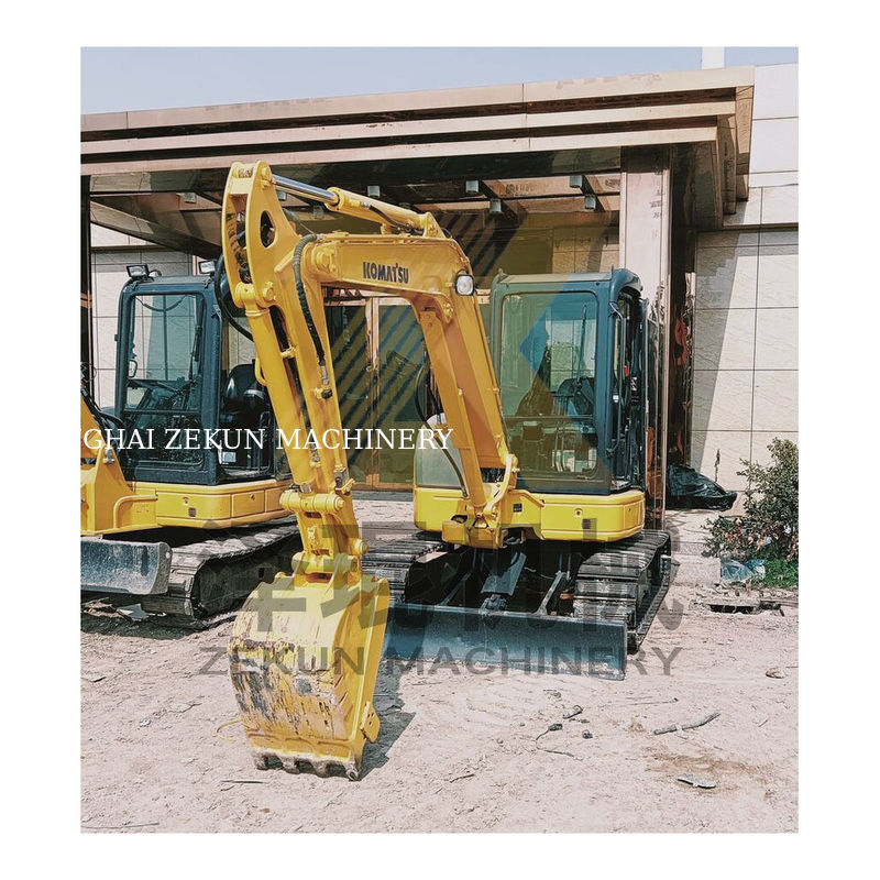 Ukuran Kecil Digunakan Komatsu PC 40 Excavator PC40MR-1 PC40MR-2 dengan Jam Kerja 2001-4000