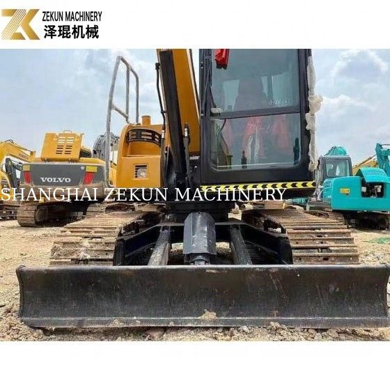 Digunakan Sany SY75 Excavator dengan 0,28m3 Ember Kapasitas dan 2001-4000 Jam Kerja