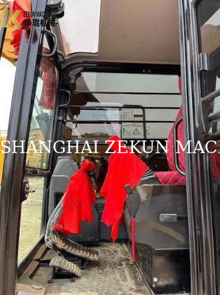 Digunakan Sany SY75 Excavator dengan 0,28m3 Ember Kapasitas dan 2001-4000 Jam Kerja