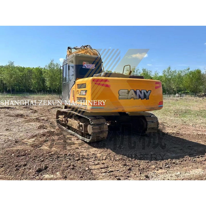 Sany SY135 Pro Crawler Excavator 0,6 m3 Kapasitas Ember 2001-4000 Jam Kerja Digunakan