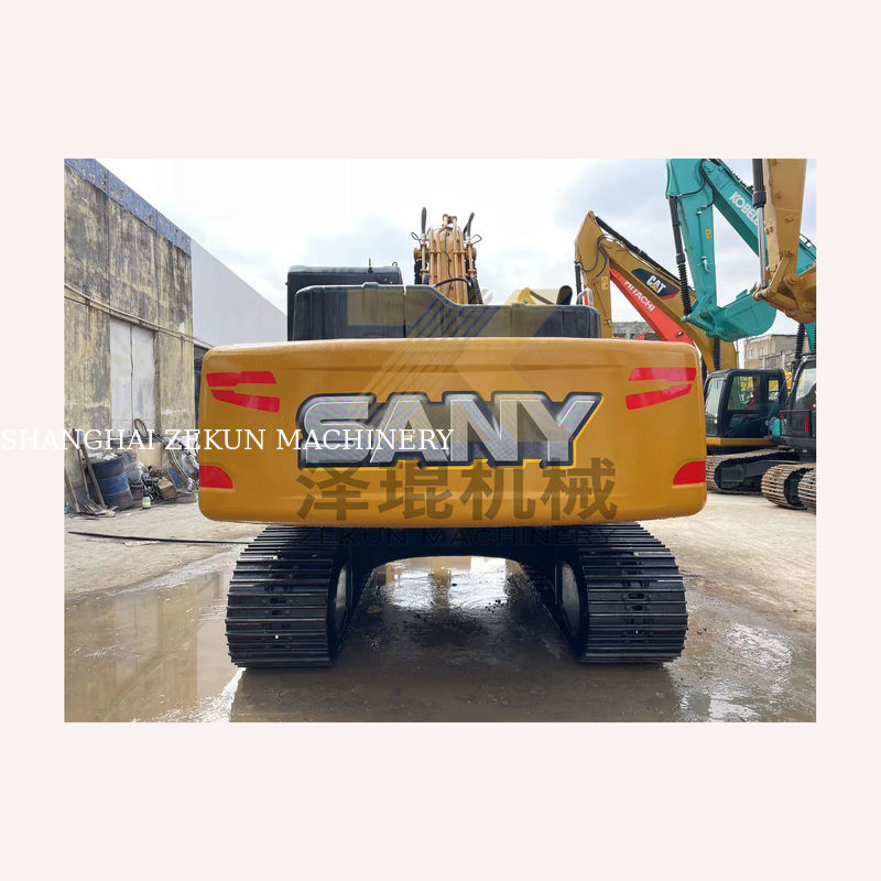 Sany sy215c excavator dalam kondisi baik dengan jam kerja rendah dan mesin pada tahun 2023