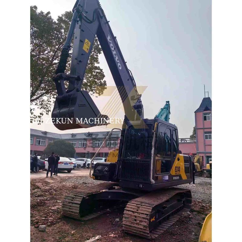 Pompa hidraulik lainnya EC140 Excavator Kondisi baik dan dengan berat mesin 15870 KG
