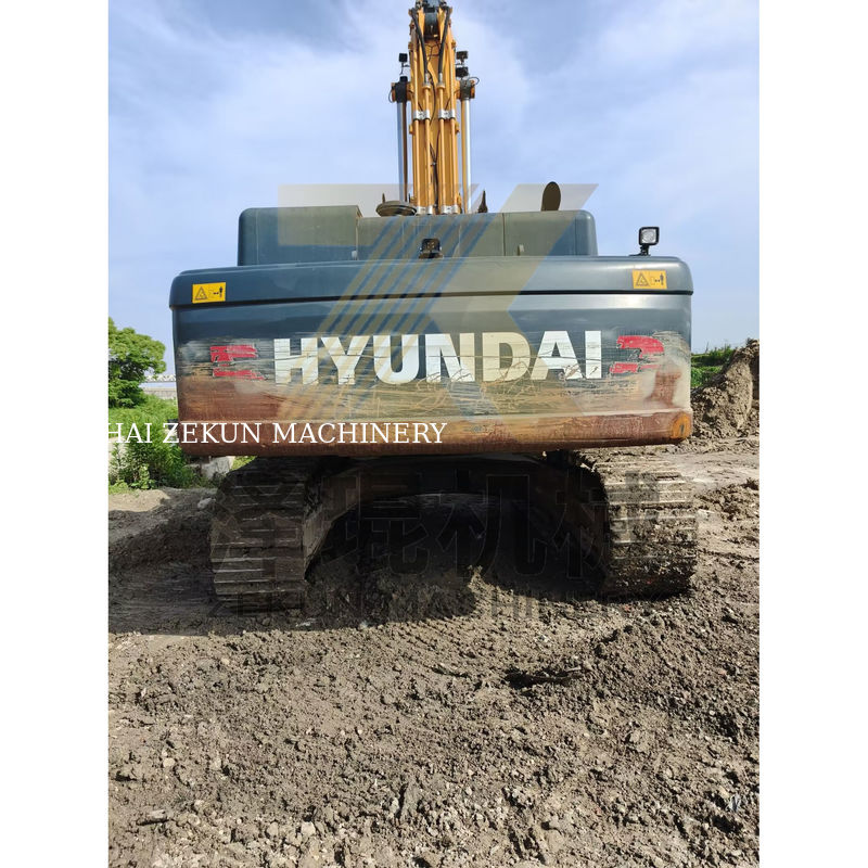 Kondisi yang sangat baik Hyundai R520 Excavator dengan kapasitas ember 3M3 dan daya 266KW di pasar panas