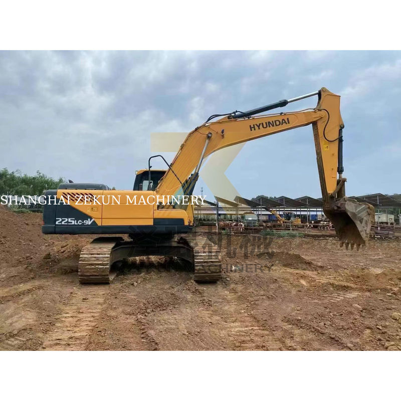 Digunakan HYUNDAI 225LC-9S Excavator 112KW Daya Asli Stok di Korea