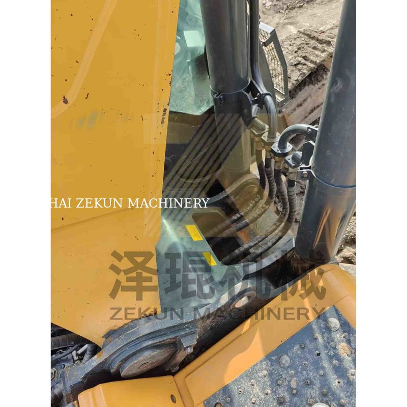 Digunakan Hyundai 520-9VS 52Ton Excavator dengan mesin Cummins dan pompa asli