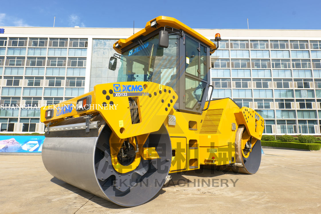 13ton XCMG XD133 Double Drum Roller China Tahap III Peralatan Pembangunan Jalan