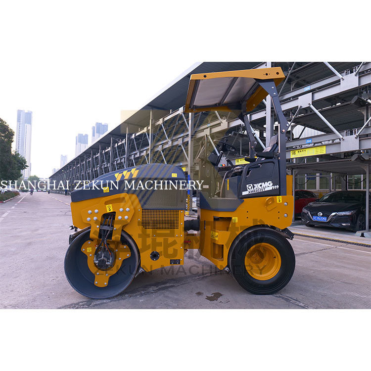 3.8T XCMG XMR403VT Vibratory Roller CHINA Tahap III