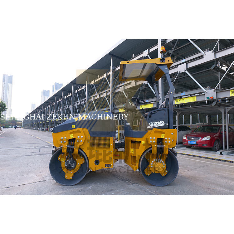4ton XCMG XMR403 ringan Vibratory Roller China Tahap III