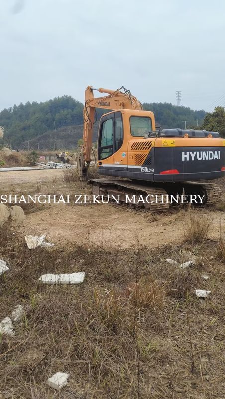 2015 Hyundai R150-9 Excavator Dengan Palu Dan 5.300 Jam Kerja Meningkatkan Produktivitas