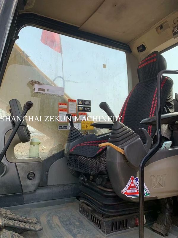 Serbaguna 2020 Cat 323D2 Excavator 23 Ton 4877 Jam Untuk Berbagai Aplikasi