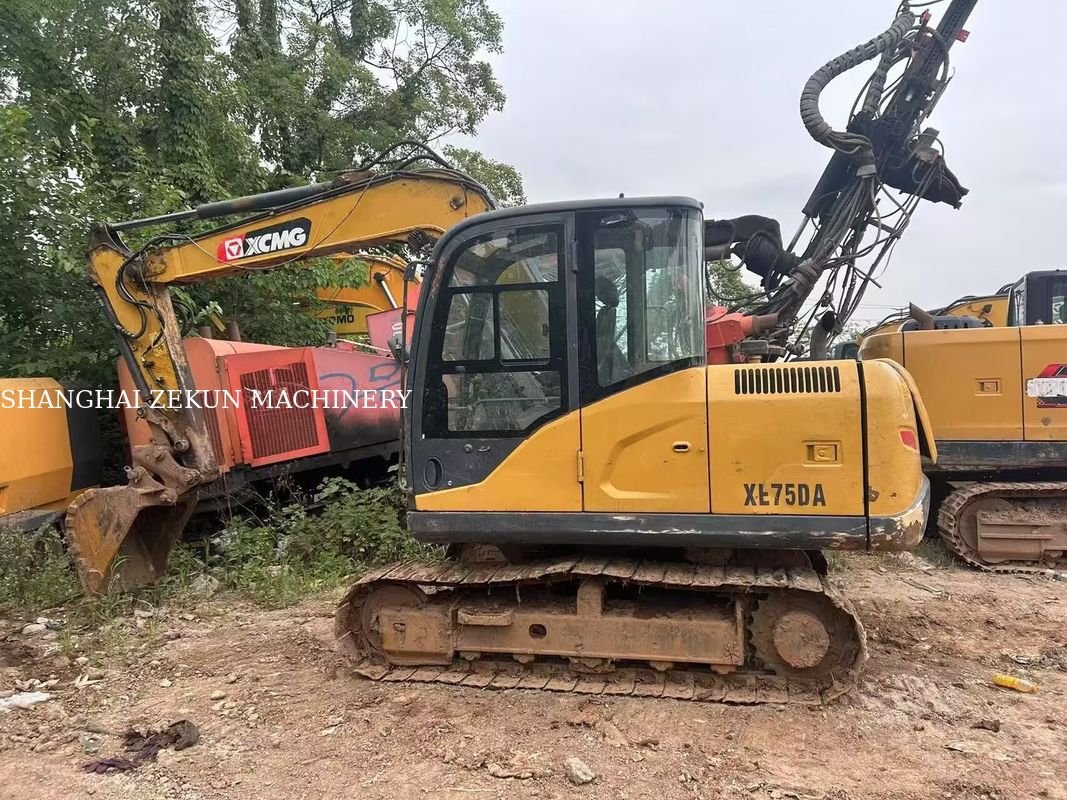 2021 XCMG XE75DA Hydraulic Crawler Excavator Kelas 7,5 Ton Dengan Pemecah Dan Attachment Grip