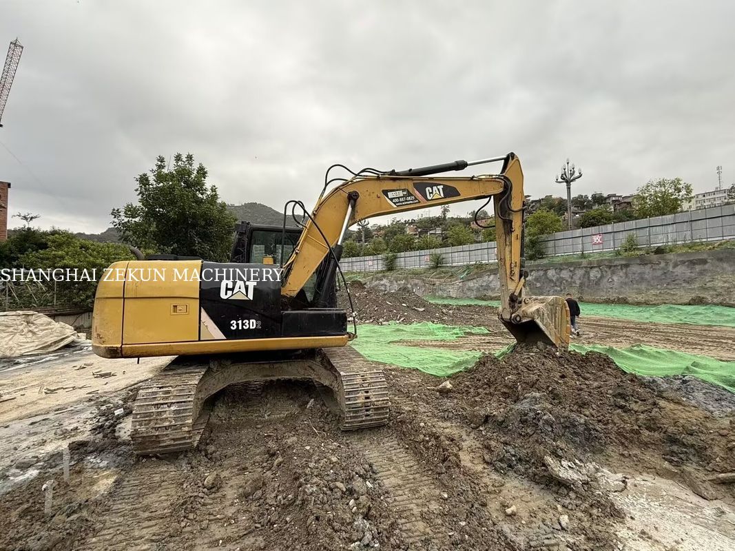 2016 Caterpillar 313D2 Hydraulic Excavator Kelas 13 Ton Pilihan Utama untuk Pekerjaan Berat