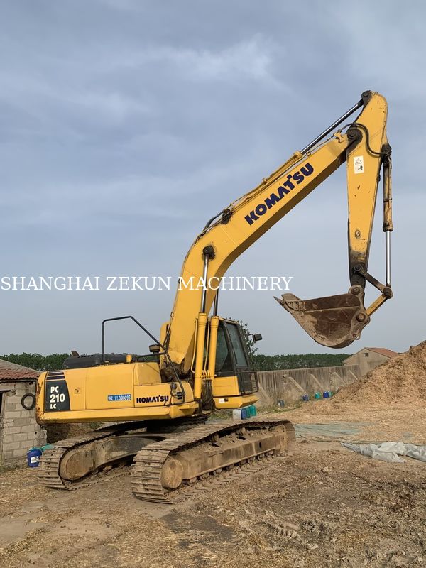 2015 Komatsu PC210LC-8MO Excavator Dengan Berat Operasi 100 Kg Dan Max Digging Jangkauan 9