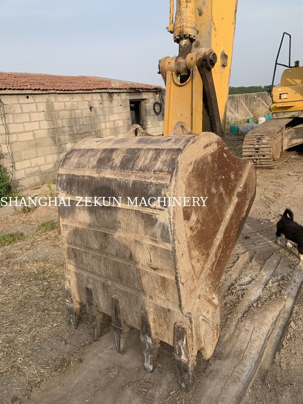 2015 Komatsu PC210LC-8MO Excavator Dengan Berat Operasi 100 Kg Dan Max Digging Jangkauan 9