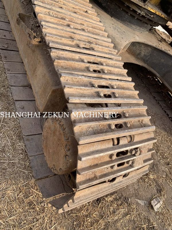 2015 Komatsu PC210LC-8MO Excavator Dengan Berat Operasi 100 Kg Dan Max Digging Jangkauan 9