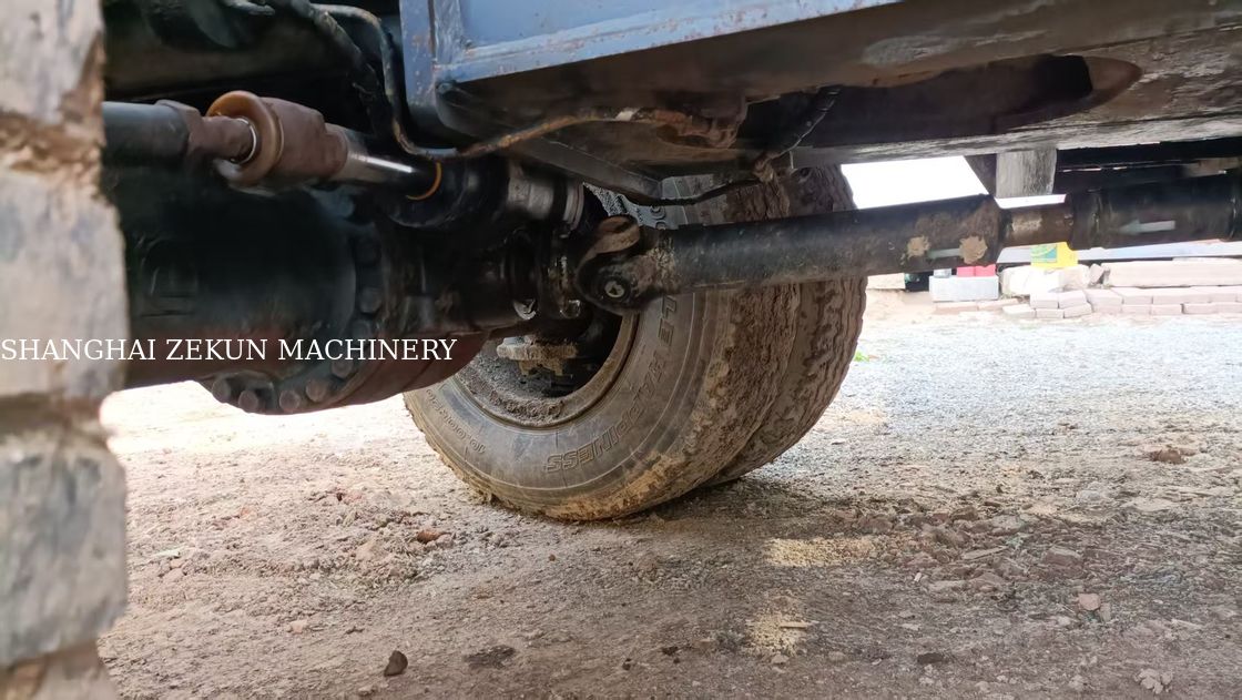 Hyundai R210W-9 Excavator Beroda 330 L Kapasitas Tangki Bahan Bakar Dan Katup Hidraulik