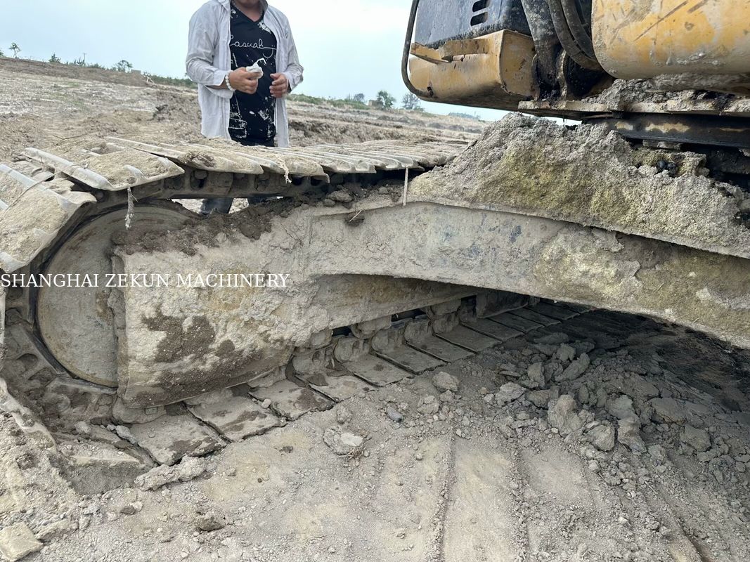 2014 CAT 320D2 Excavator 10 812hrs Dan Kinerja Hidrakulik Aliran 2 × 214 L/menit Kecepatan perjalanan 3,5 / 5,5 Km/jam