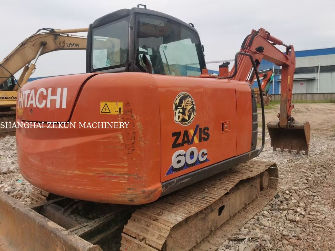2023 Hitachi ZX60C-6A Excavator 2785 jam Operasi Berat 5 Memenuhi Standar Emisi Tier 3 / Stage III