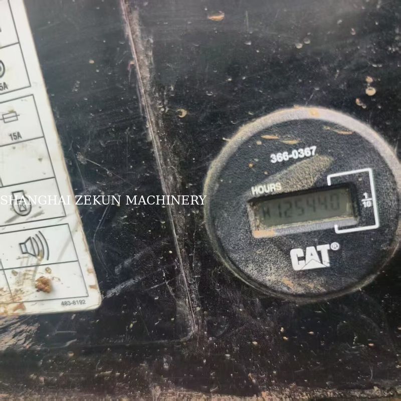 Ekskavator CAT 307E2 2017 12544 jam Tinggi Pembuangan Maks 070 mm Tekanan Hidrolik 28 MPa