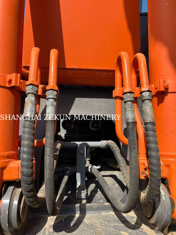 Hitachi ZX200-3G Excavator 12081hrs Kecepatan perjalanan 3.5 / 5.5 Km/h Cab Fitur Multifunction Display