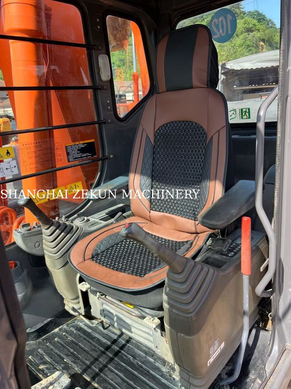 Hitachi ZX200-3G Excavator 12081hrs Kecepatan perjalanan 3.5 / 5.5 Km/h Cab Fitur Multifunction Display