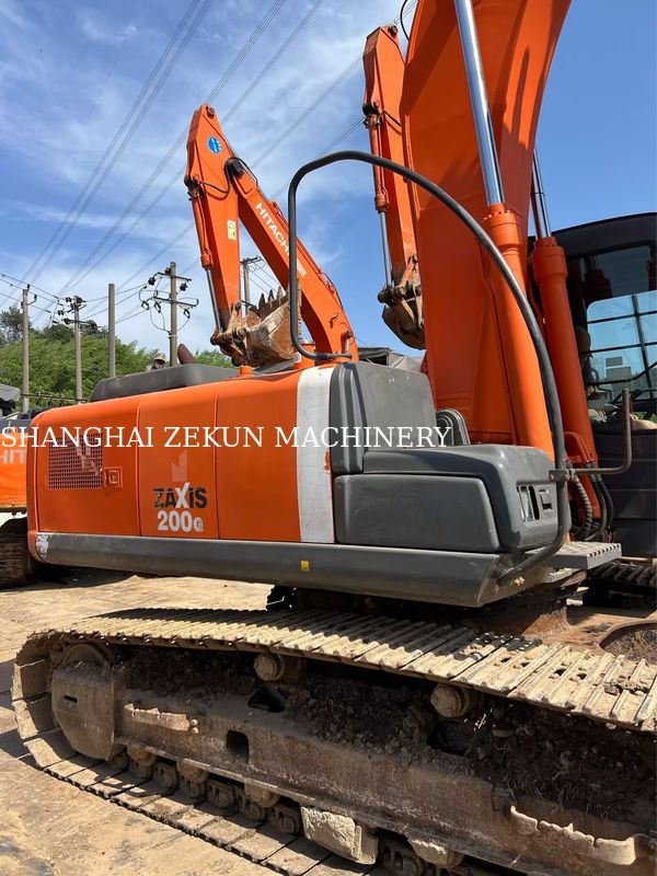Hitachi ZX200-3G Excavator 12081hrs Kecepatan perjalanan 3.5 / 5.5 Km/h Cab Fitur Multifunction Display