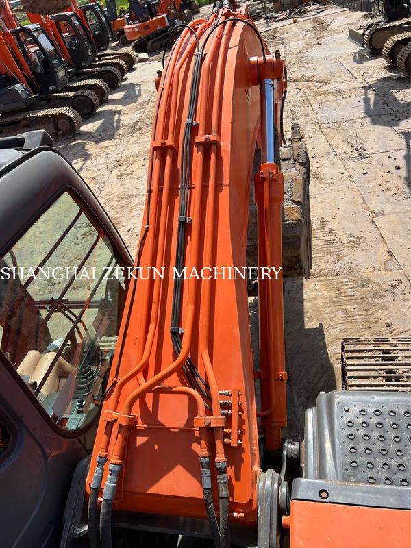 Hitachi ZX200-3G Excavator 12081hrs Kecepatan perjalanan 3.5 / 5.5 Km/h Cab Fitur Multifunction Display