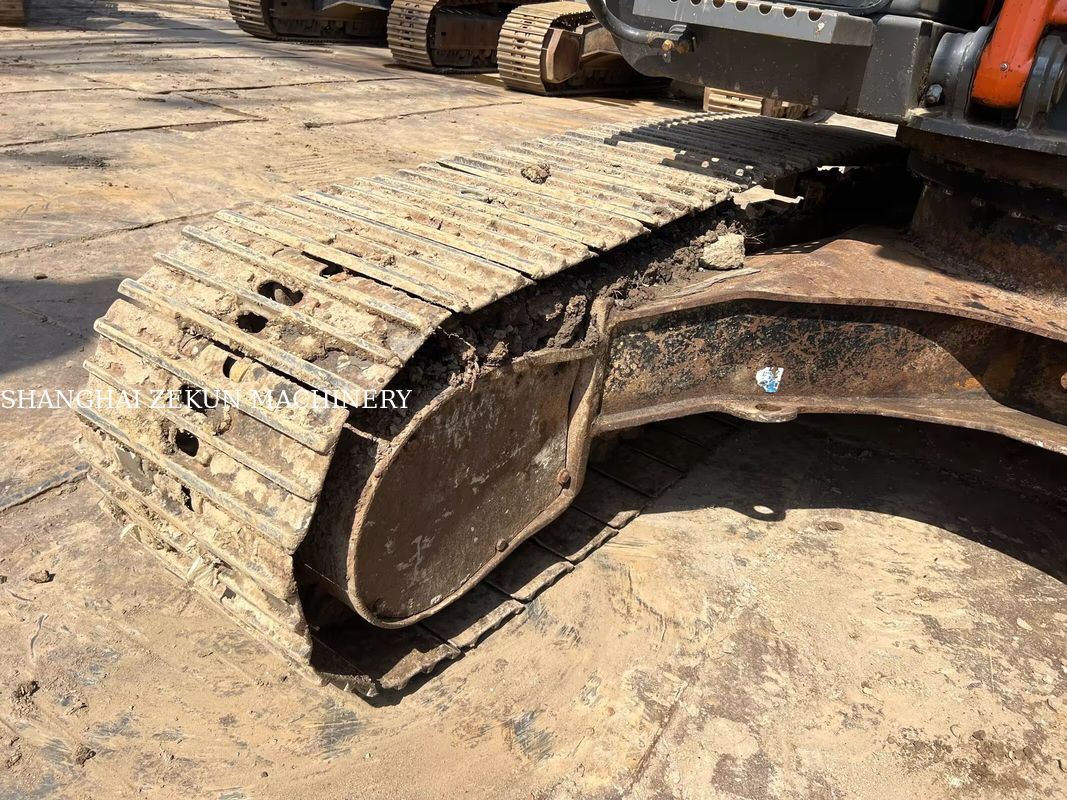 Hitachi ZX200-3G Excavator 12081hrs Kecepatan perjalanan 3.5 / 5.5 Km/h Cab Fitur Multifunction Display